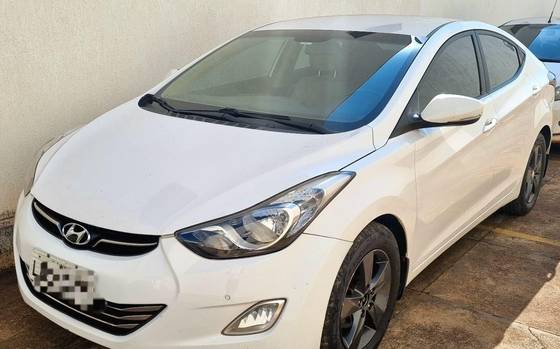 HYUNDAI ELANTRA 2.0 GLS 16V FLEX 4P AUTOMÁTICO HYUNDAI ELANTRA 2.0 GLS 16V FLEX 4P AUTOMÁTICO